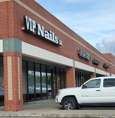 VIP Nails Sugar Land salon